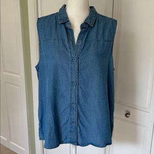 Sleeveless Chambray Button-Up Shirt